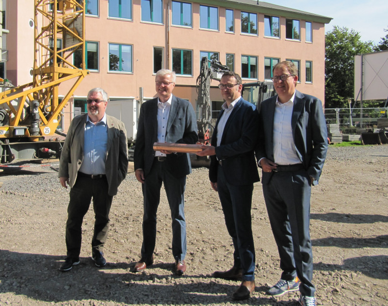 2021_grundstein_04