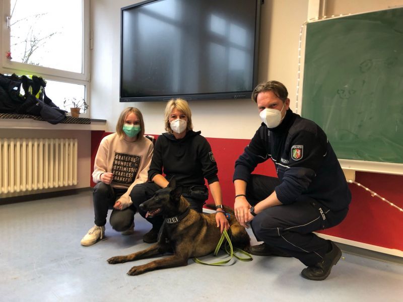 2022_drogenspuerhund_06