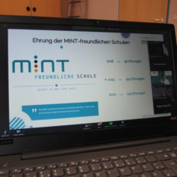 Die Gesamtschule Marienheide wird wiederholt als MINT-freundliche und „Digitale Schule“ ausgezeichnet