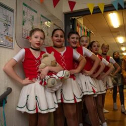 Marienheider Gesamtschule feiert ausgelassen Weiberfastnacht